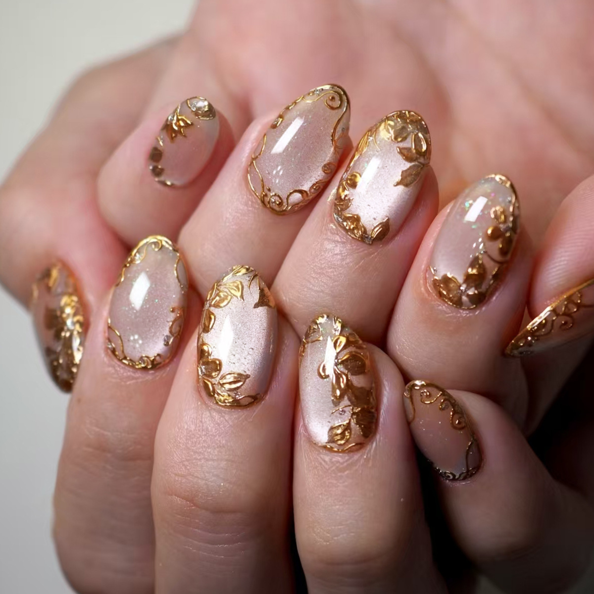 Nail Art Simple - 24pcs Gilded Flower Press on Nails